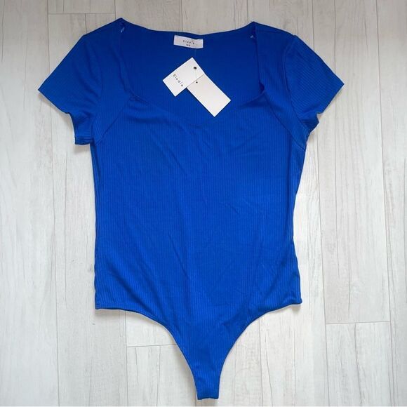 🚨 3 for $25 - ELODIE Nwt Ribbed Bodysuit - Picture 2 of 7